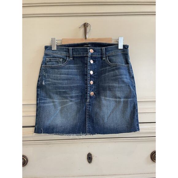 J Brand Rosalie Mini‎ Denim Skirt Raw Hem Rose Gold Button Fly Dark Wash Size 28 - Picture 1 of 6